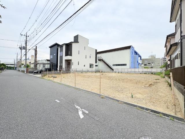 【『流山セントラルパーク』駅徒歩17分】大通りから一本入った閑静な住宅街です。2区画同時購入もご相談ください。