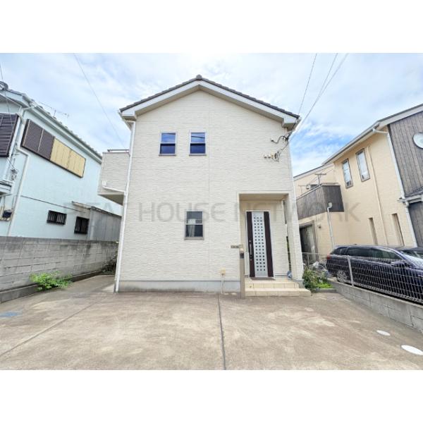 【ファミリータイプの4LDK】各部屋にゆとりと独立感を持たせた間取りです。