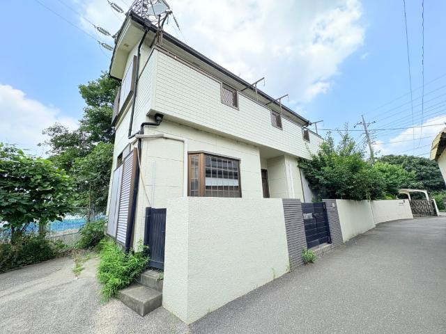【常磐線『北小金』駅徒歩14分！】各部屋にゆとりと独立感を持たせた間取りです。