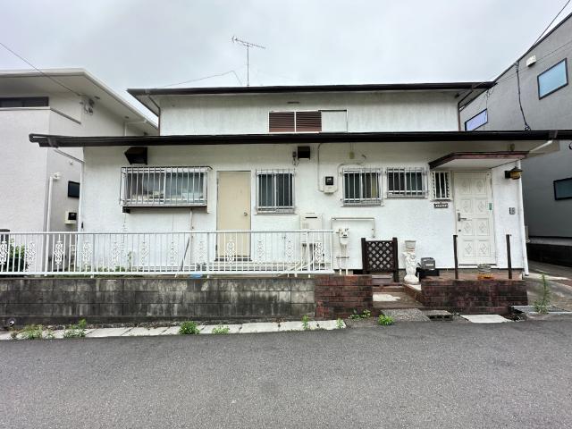 【解体更地渡し】現在の古家を解体後に更地にてお引渡しします。