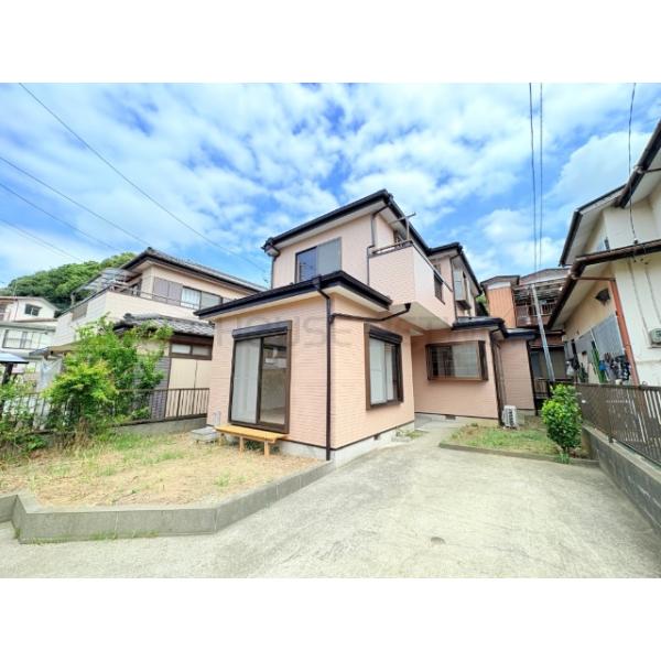 【新規リフォーム物件】トイレ・洗面化粧台交換、壁面クロス貼替、TVインターホン交換、外壁・屋根塗装工事等々。