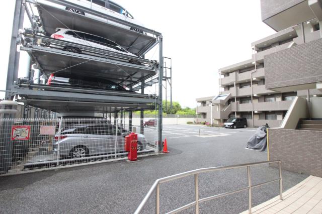 【きっちり整備された駐車場】敷地内駐車場あります。最新の空き状況はお問合せください。