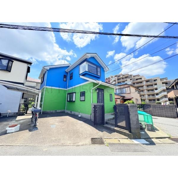 【『鎌ヶ谷』駅徒歩15分！】北・西角地に建っている、陽射しに包まれた開放感のある明るい立地です。