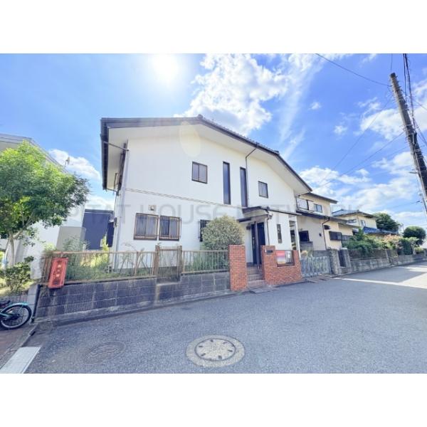 【「初石」駅徒歩13分の立地】忙しい朝、遅い帰宅時にも嬉しい距離感です。