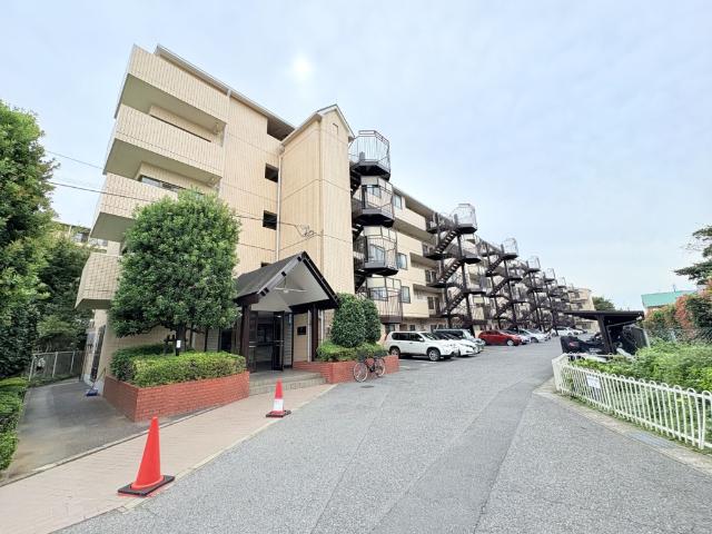 【京成松戸線「元山」駅徒歩3分!】忙しい朝、遅い帰宅時にも安心の駅近物件です。
