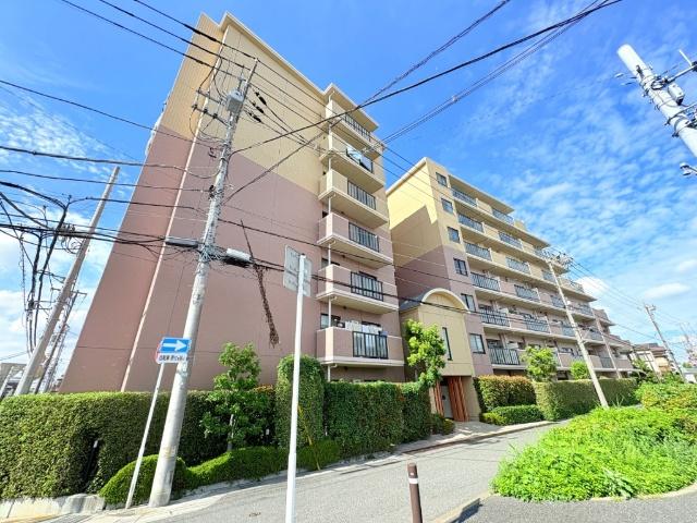 【新規リノベーション物件】バス・トイレ交換、フローリング・クロス貼替、エアコン穿設等々。