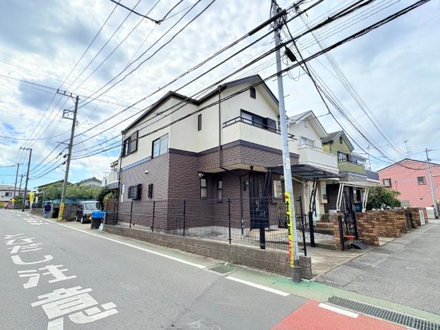 【ゆったり角地の区画】角地の為、陽射しに包まれた明るい立地で開放感が溢れます。