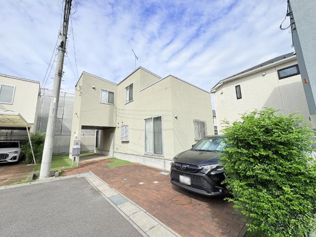 【各居室6帖以上の家】各部屋にゆとりと独立感を持たせた間取りです。