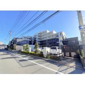 【「みのり台」駅徒歩5分で遅い帰宅時も便利】忙しい朝、遅い帰宅時にも嬉しい距離感です。駅前が栄えているため、お休みの日もお買い物に不便しませんね♪