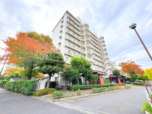 【新規リフォーム物件】キッチン・バス・トイレ・洗面化粧台交換、フローリング・クロス貼替、建具交換、エアコン設置等々。