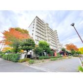 【新規リフォーム物件】キッチン・バス・トイレ・洗面化粧台交換、フローリング・クロス貼替、建具交換、エアコン設置等々。