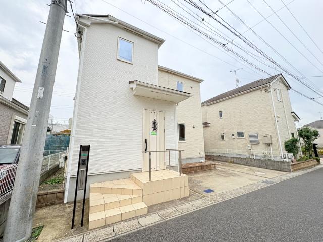 【各居室6帖以上の家】各部屋にゆとりと独立感を持たせた間取りです。