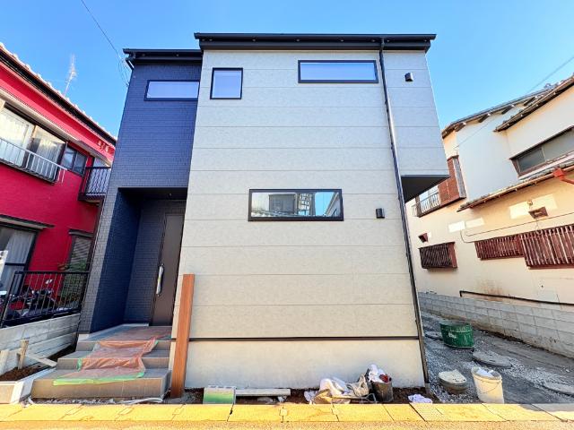 【外観写真】建物西側からの写真