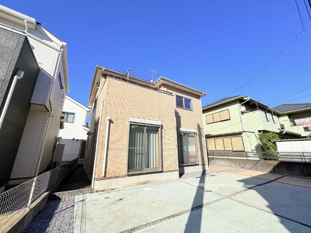 【外観写真】建物東側からの写真