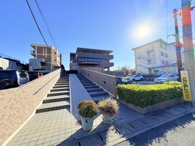 【「上本郷」駅徒歩5分の好立地】忙しい朝、遅い帰宅時にも安心の駅近物件です。