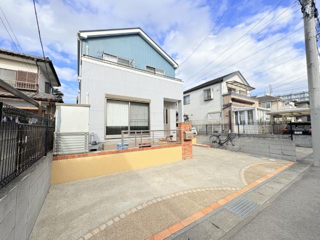 【外観写真】建物南側からの写真