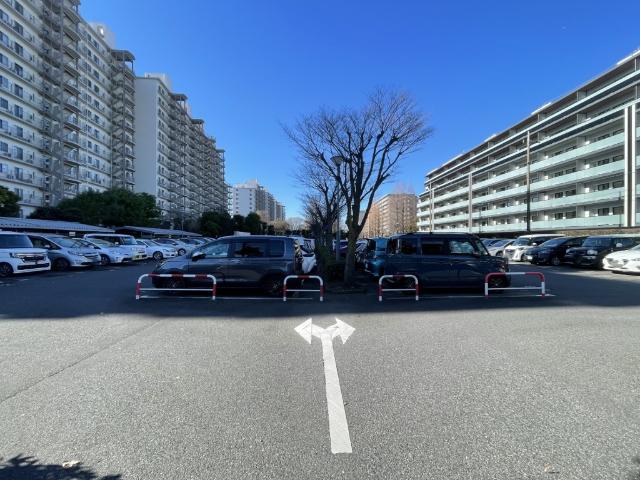 【きっちり整備された駐車場】敷地内駐車場あります。最新の空き状況はお問合せください。