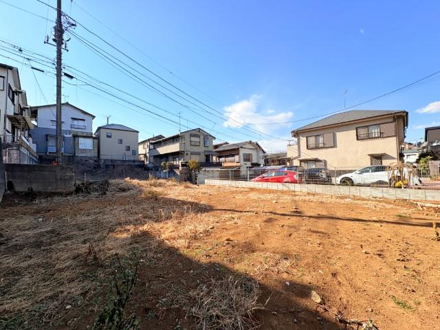 【ゆったり65坪の整形地】現況更地のため余計な解体費用も掛かりません。