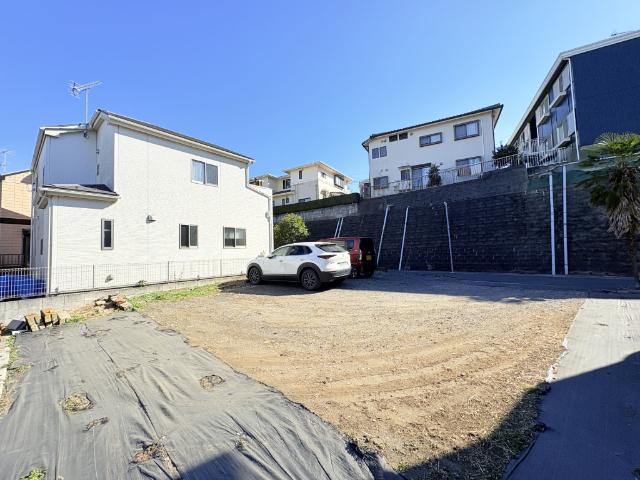 【ゆったり49坪の整形地】現況更地のため余計な解体費用も掛かりません。