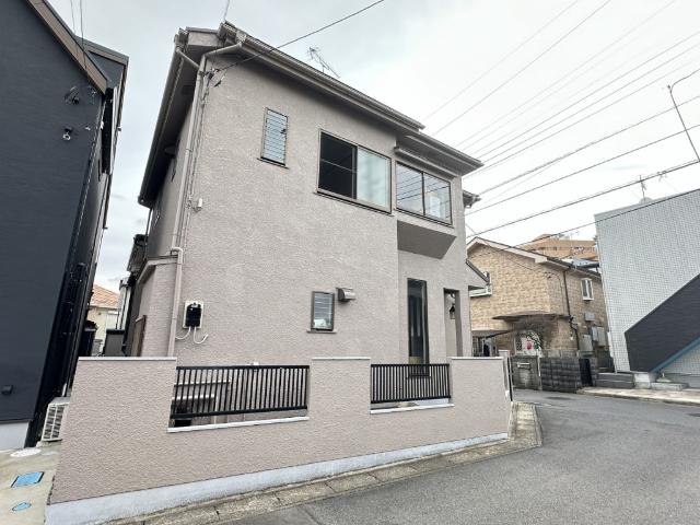 【新規リフォーム物件】キッチン・洗面化粧台・給湯器・ユニットバス・トイレ等々。