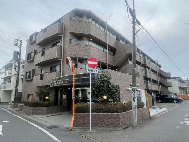 【常磐線「南柏」駅徒歩3分の好立地】忙しい朝、遅い帰宅時にも安心の駅近物件です。