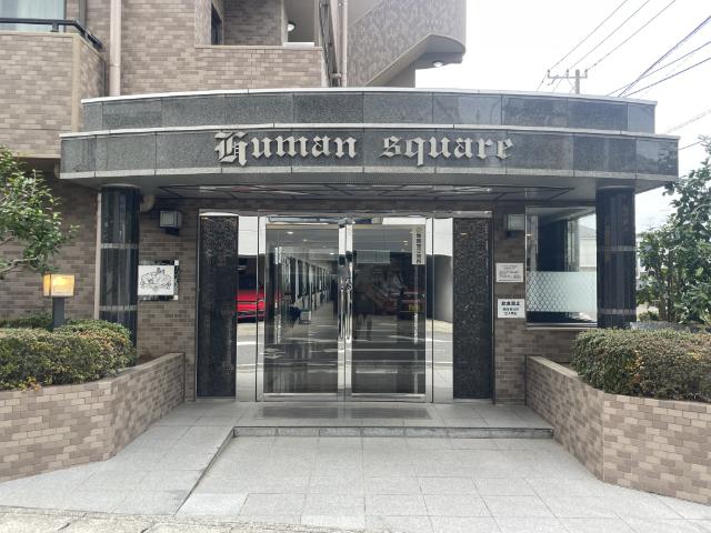 【エントランス】オートロックや防犯カメラで暮らしの安心・安全をお守りします。