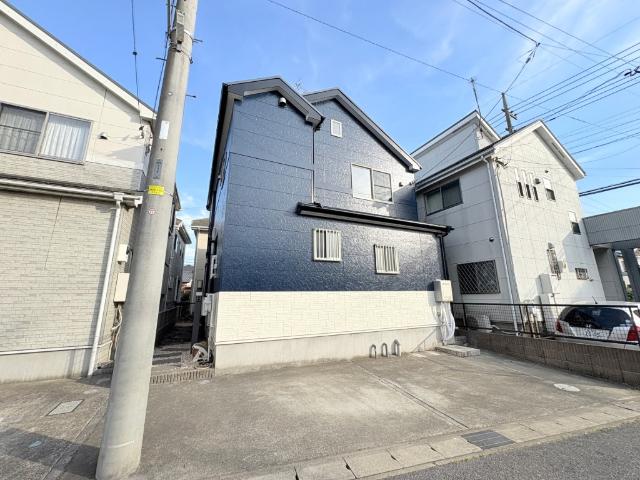 【各居室6帖以上の家】各部屋にゆとりと独立感を持たせた間取りです。