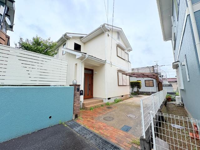 【新規リフォーム物件】洗面化粧台・トイレ・給湯器交換、フローリング・クッションフロア・クロス貼替、建具交換等々。その他リフォーム履歴あり。