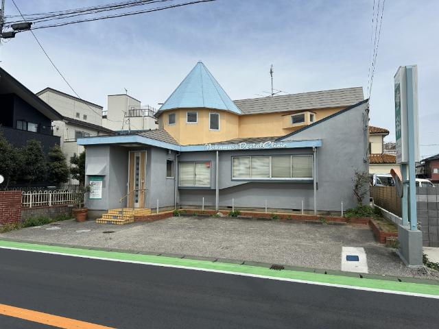 【土地面積49坪以上】土地面積約50坪。広々としたお庭でガーデニングも楽しめます。