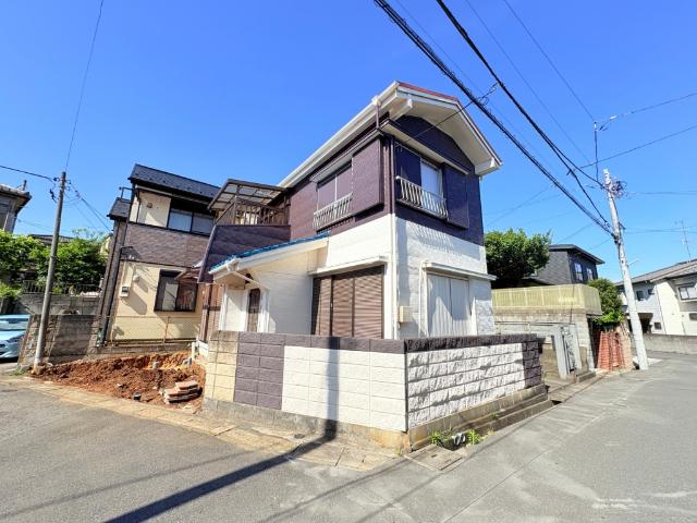 【新規リフォーム物件】キッチン・バス・トイレ・洗面化粧台交換、フローリング・クロス貼替、建具交換等々。