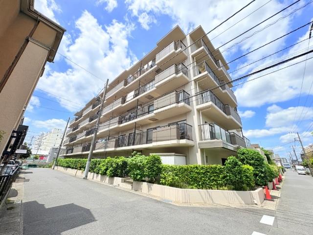 【「北松戸」駅徒歩13分で遅い帰宅時も便利】忙しい朝、遅い帰宅時にも嬉しい距離感です。