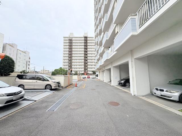 パークハウス新松戸311 駐車場