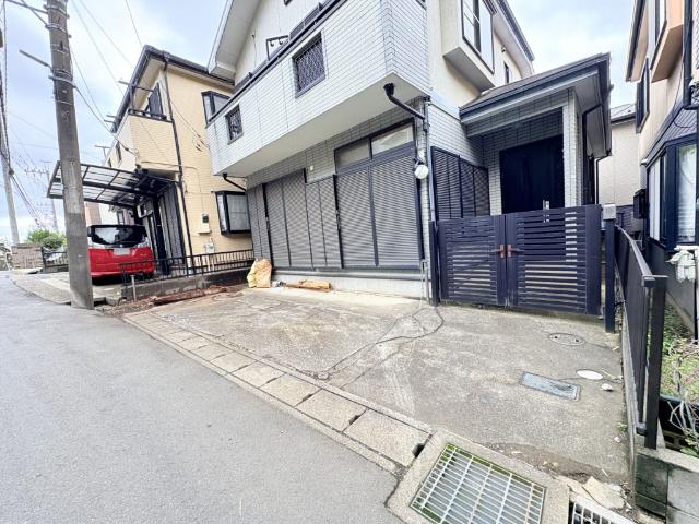 松戸市中和倉中古戸建 駐車場