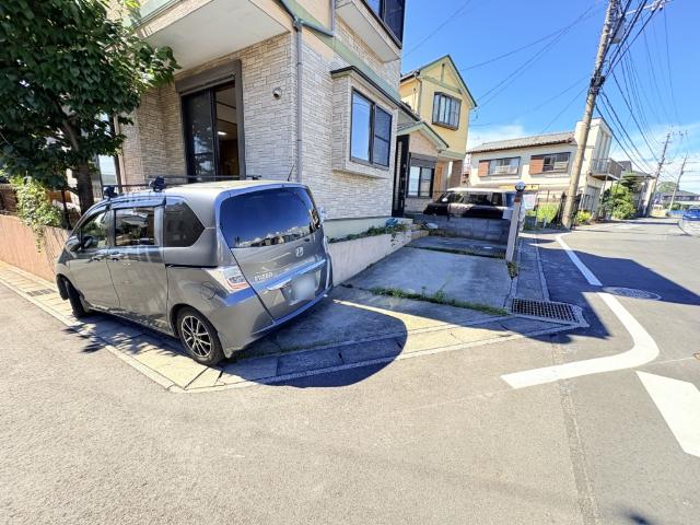 松戸市秋山中古戸建 駐車場