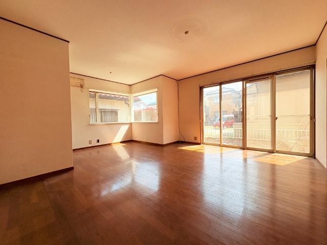 松戸市金ケ作中古戸建 リビング