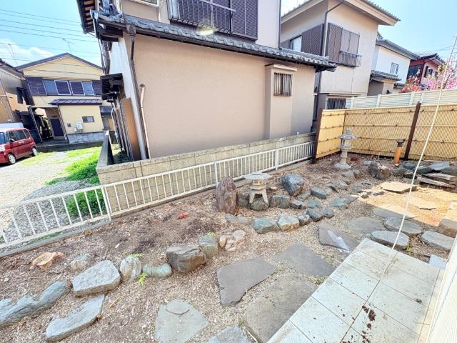 松戸市金ケ作中古戸建 庭