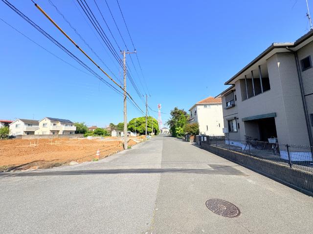 流山市駒木台土地　4号地 前面道路含む現地写真