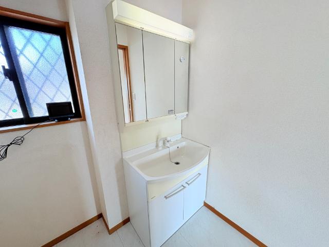 松戸市和名ケ谷中古戸建 洗面