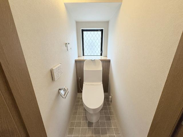 松戸市秋山中古戸建 トイレ
