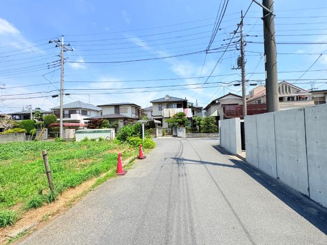 柏市増尾台4丁目土地 前面道路含む現地写真