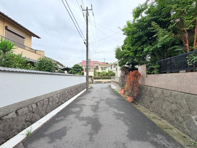柏市加賀1丁目土地 前面道路含む現地写真