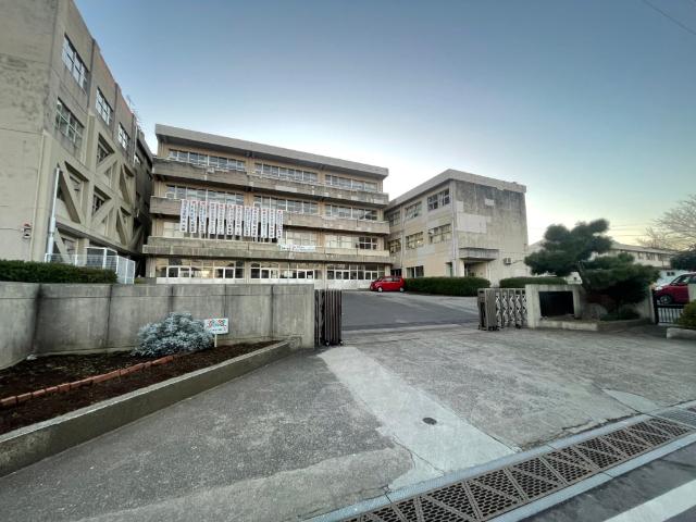 松戸市立六実中学校