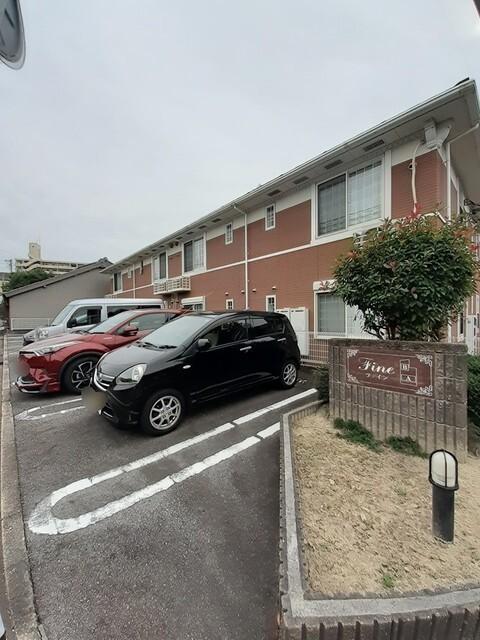 ファインＡ（105） 駐車場