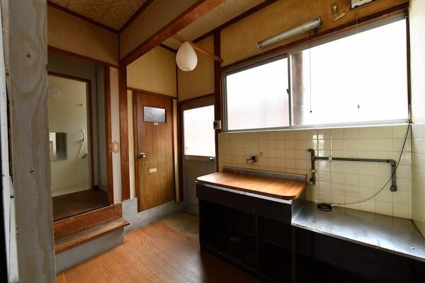 commercial 昭和町２丁目