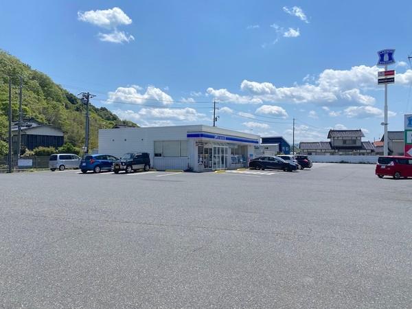 ローソン鳥取ハワイ店：121m