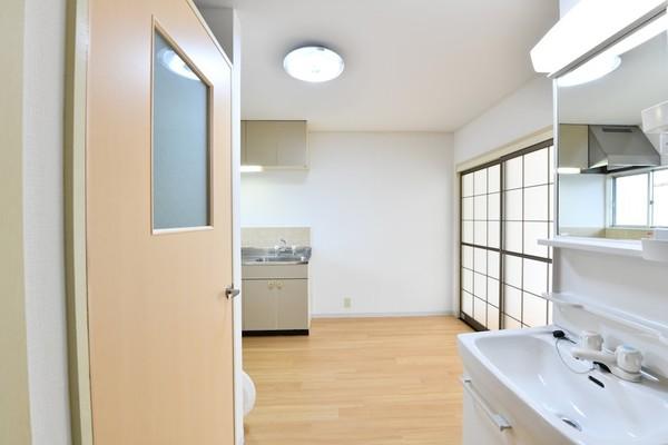 apartment 上井
