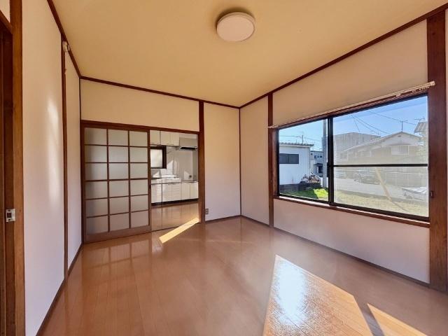 倉吉市見日町５９８（1） リビング