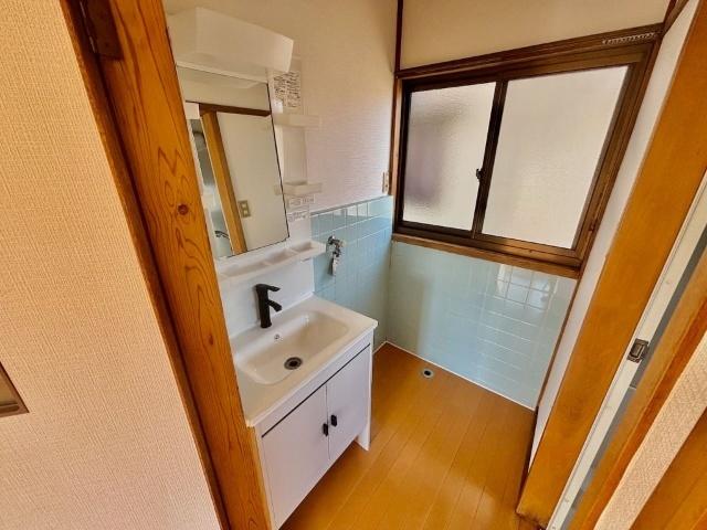 倉吉市見日町５９８（1） 洗面