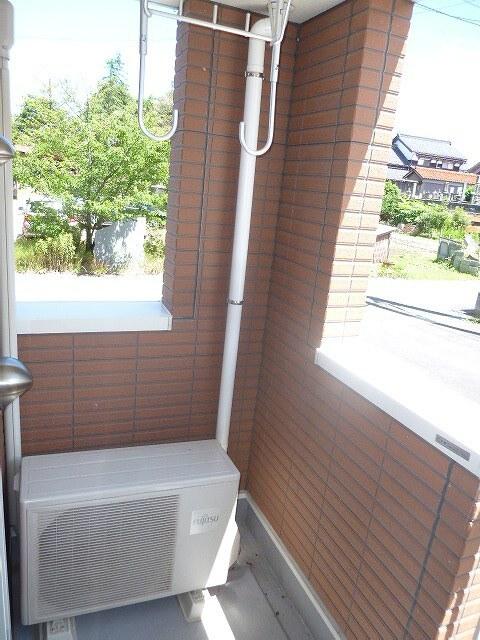 エッセ・ウーナ（105） バルコニー