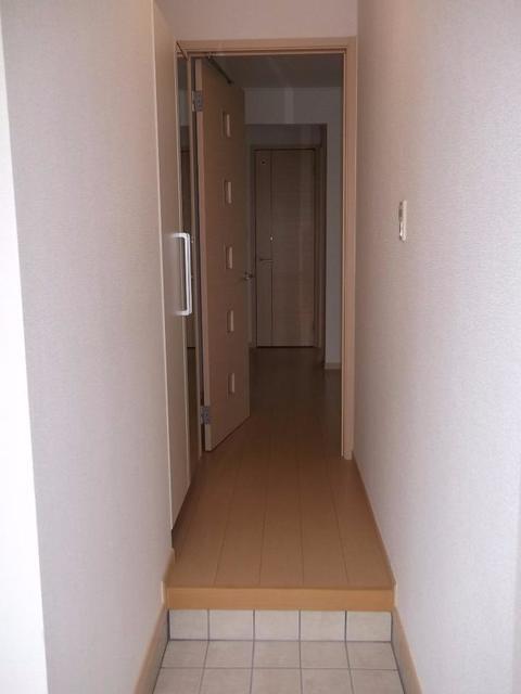 ウルルⅠ（103） 玄関